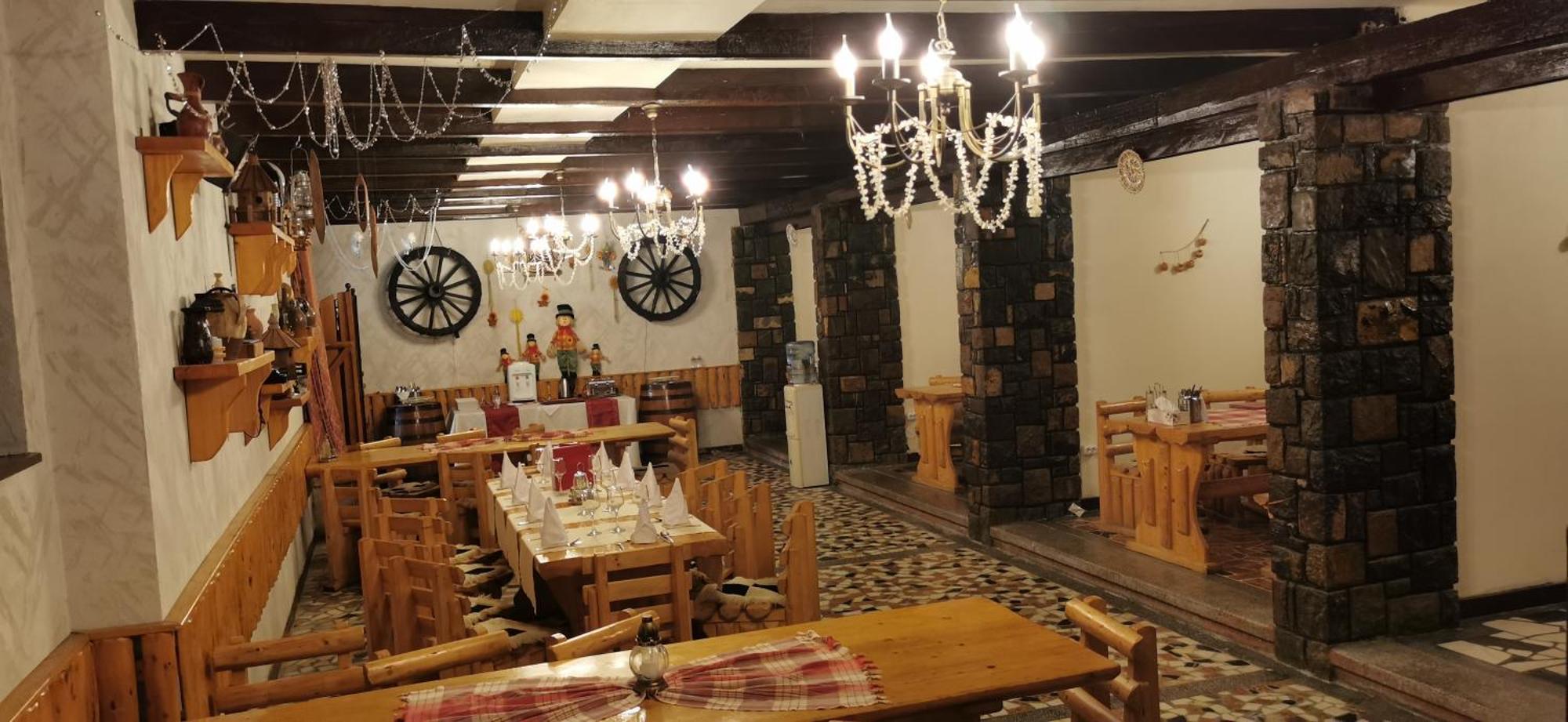 Hanul Izvorul Rece Sinaia Bagian luar foto